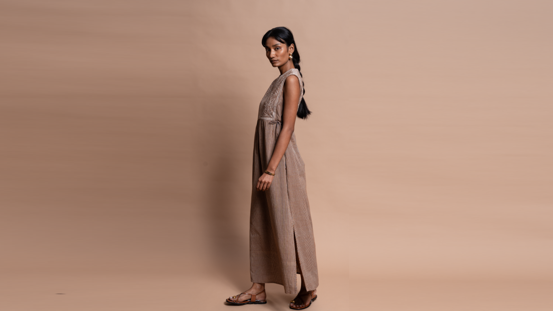 slider image slider_item_gtTQwK