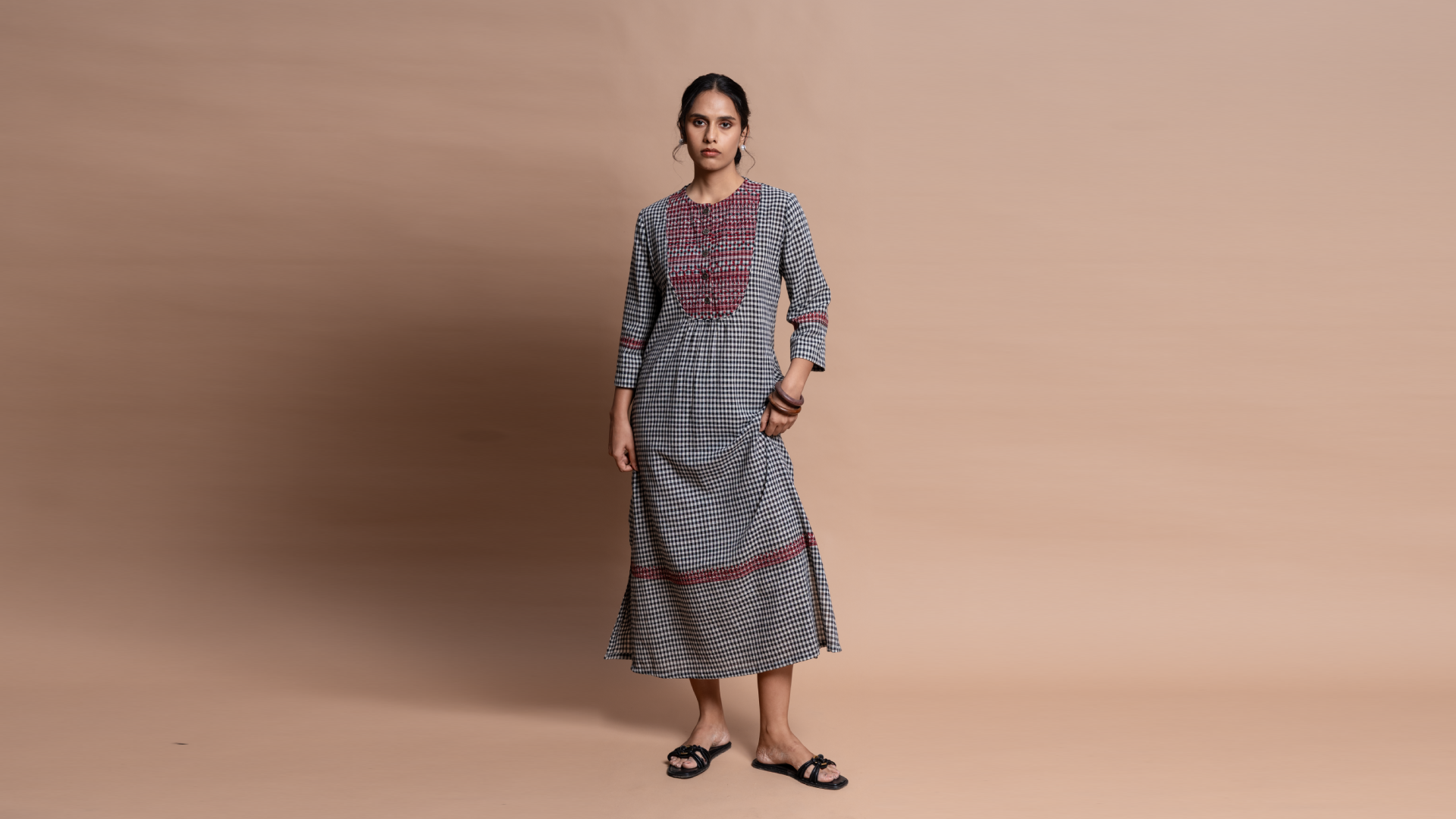 slider image slider_item_b8e8pW