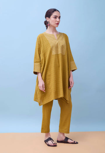 Sandhya Kurta Set Handloom