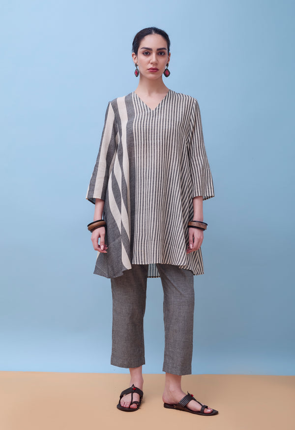 The Naina Kurta Set
