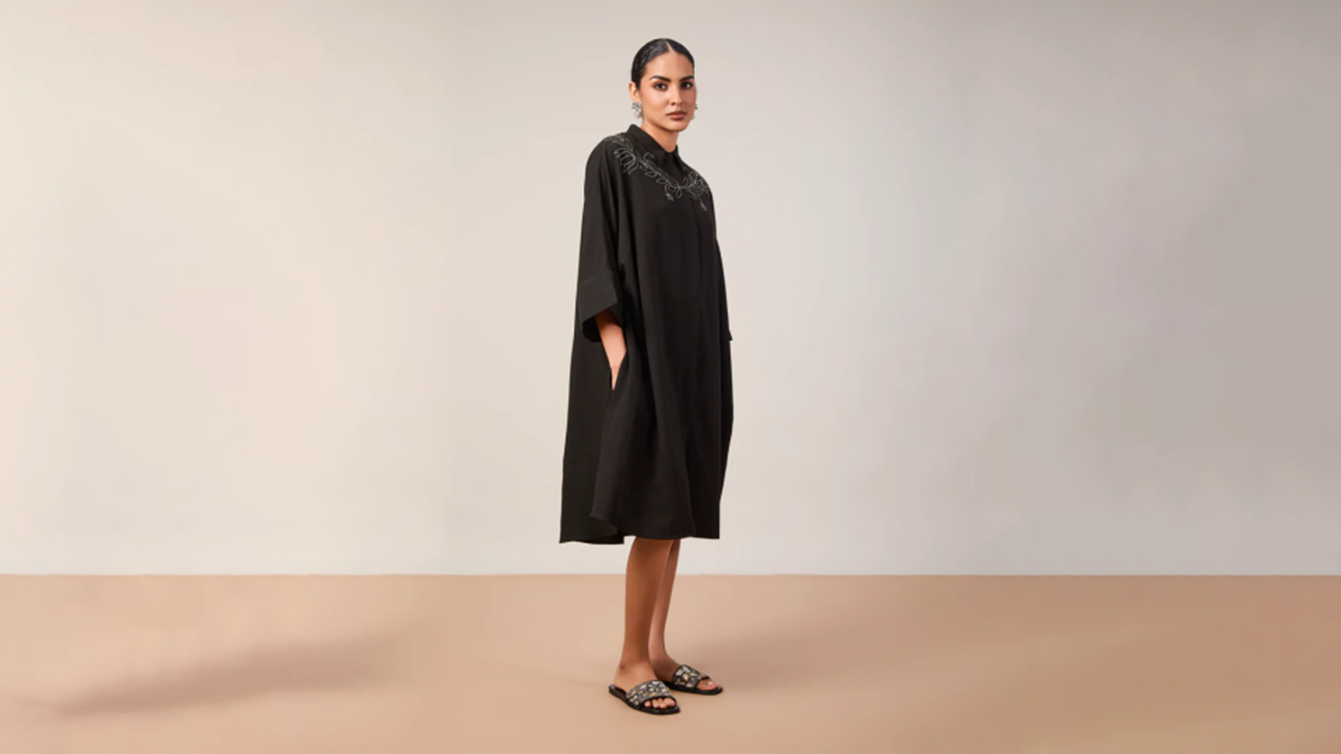 slider image slider_item_b8e8pW