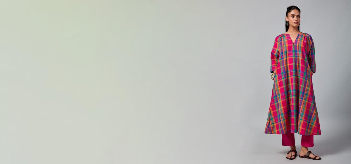 slider image slider_item_P6b8hW