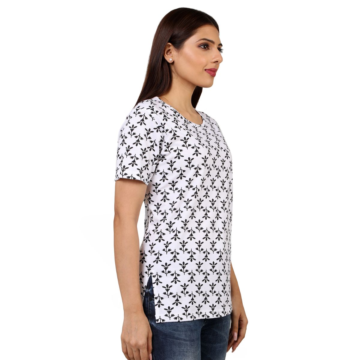 Mantra White Basic slit T-shirt