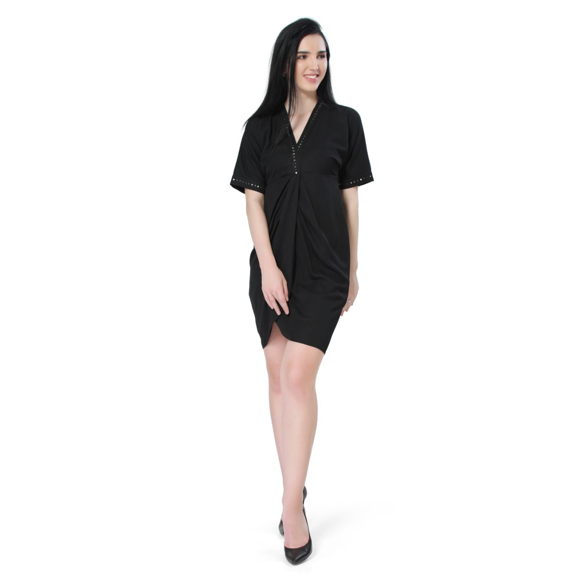 Mantra Black solid pleat dress