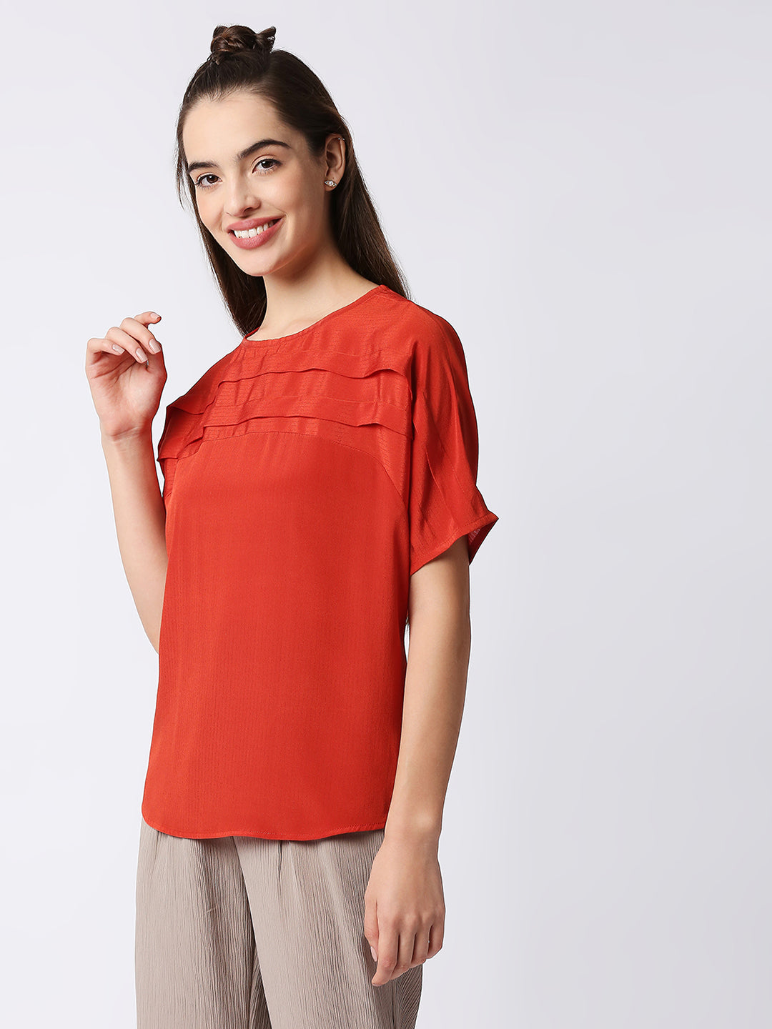 Mantra Solid pleats top