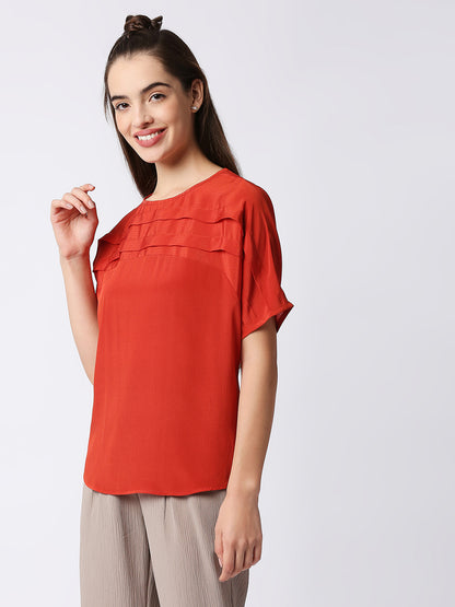 Mantra Solid pleats top