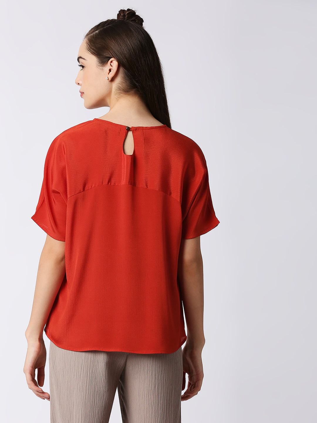 Mantra Solid pleats top