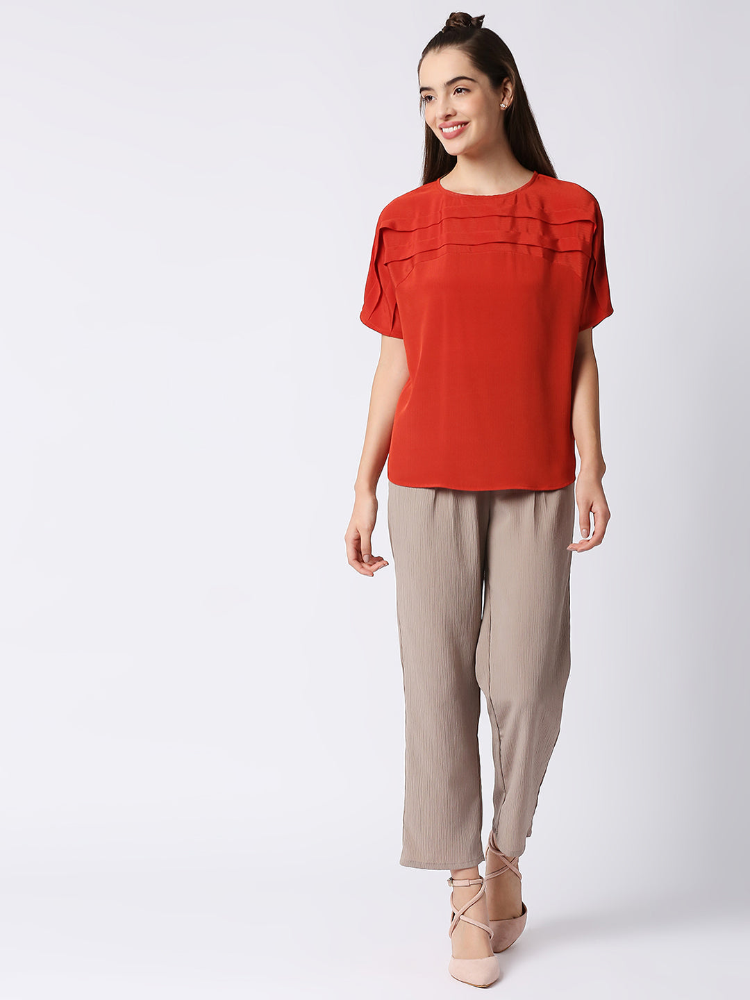 Mantra Solid pleats top